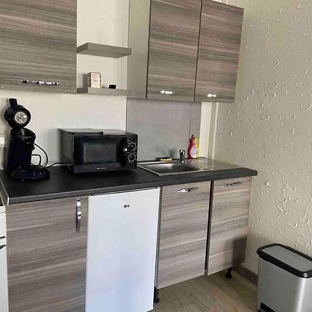 Studio Spacieux Proche Du Centre Ville Montceau-les-Mines Exteriér fotografie