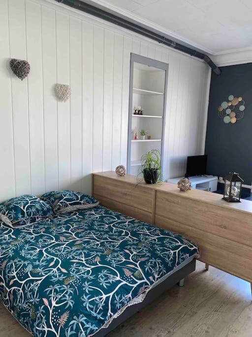 Studio Spacieux Proche Du Centre Ville Montceau-les-Mines Exteriér fotografie
